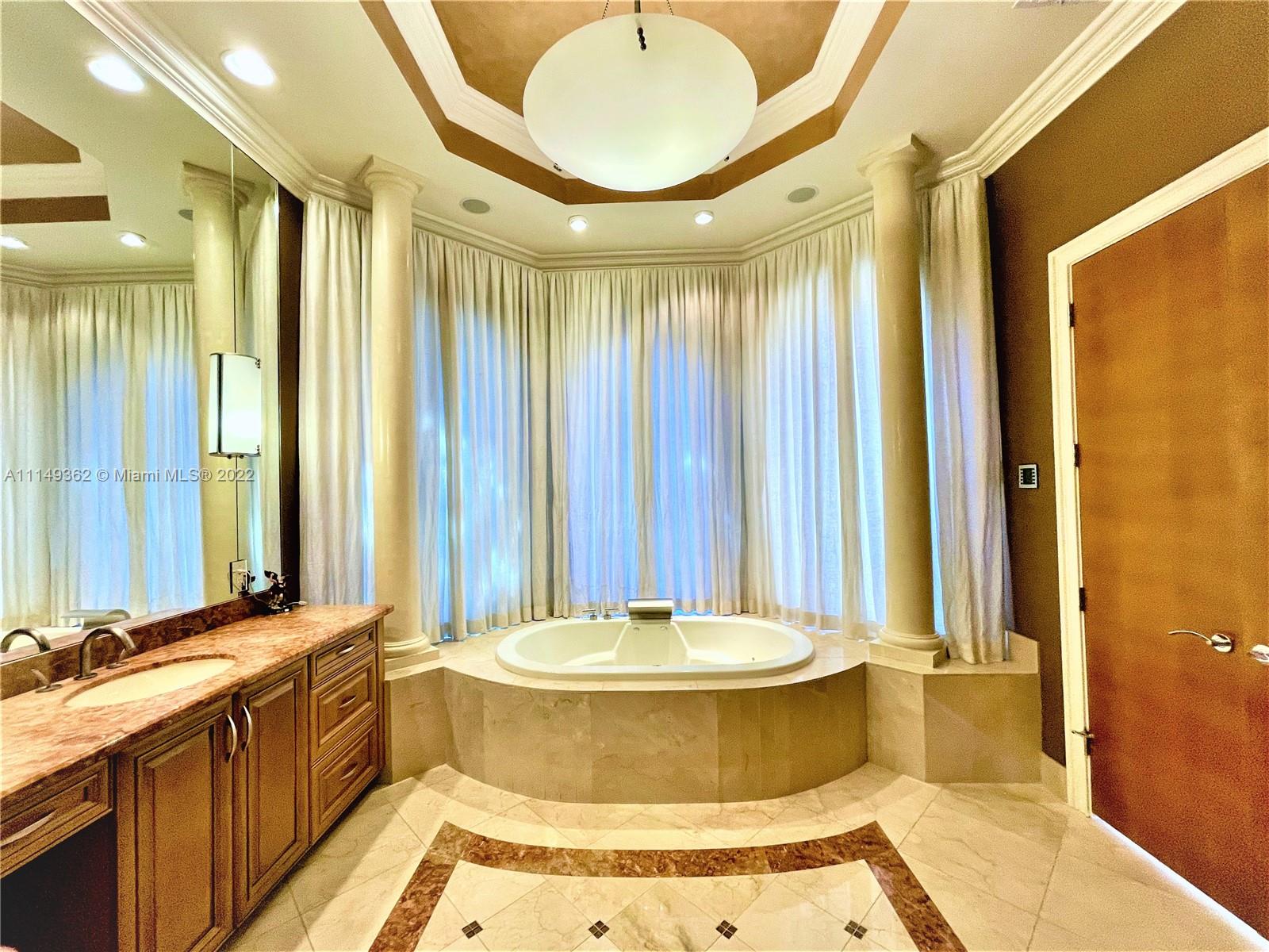 HAWKS LANDING/ENCLAVE - Residential