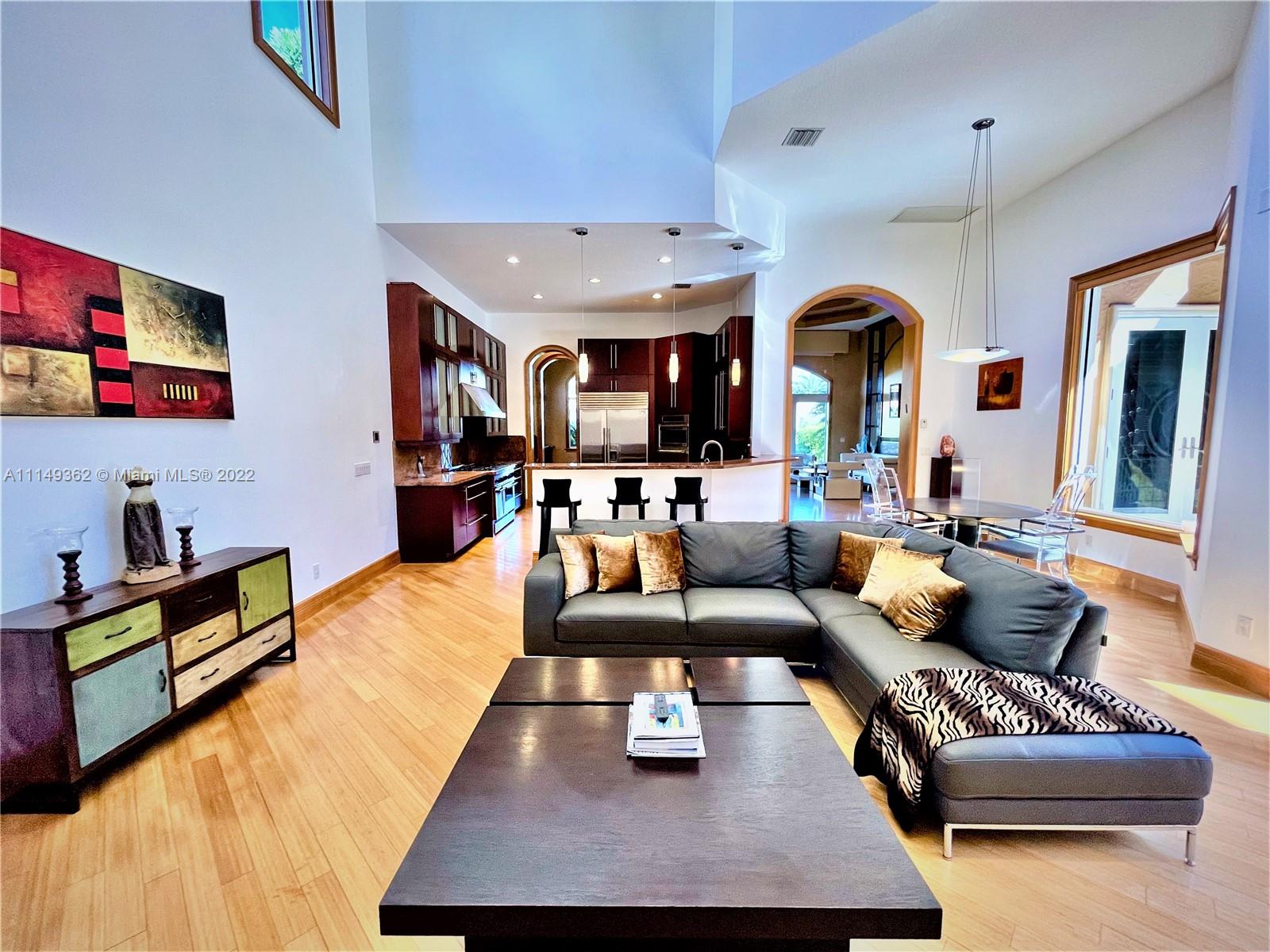 HAWKS LANDING/ENCLAVE - Residential