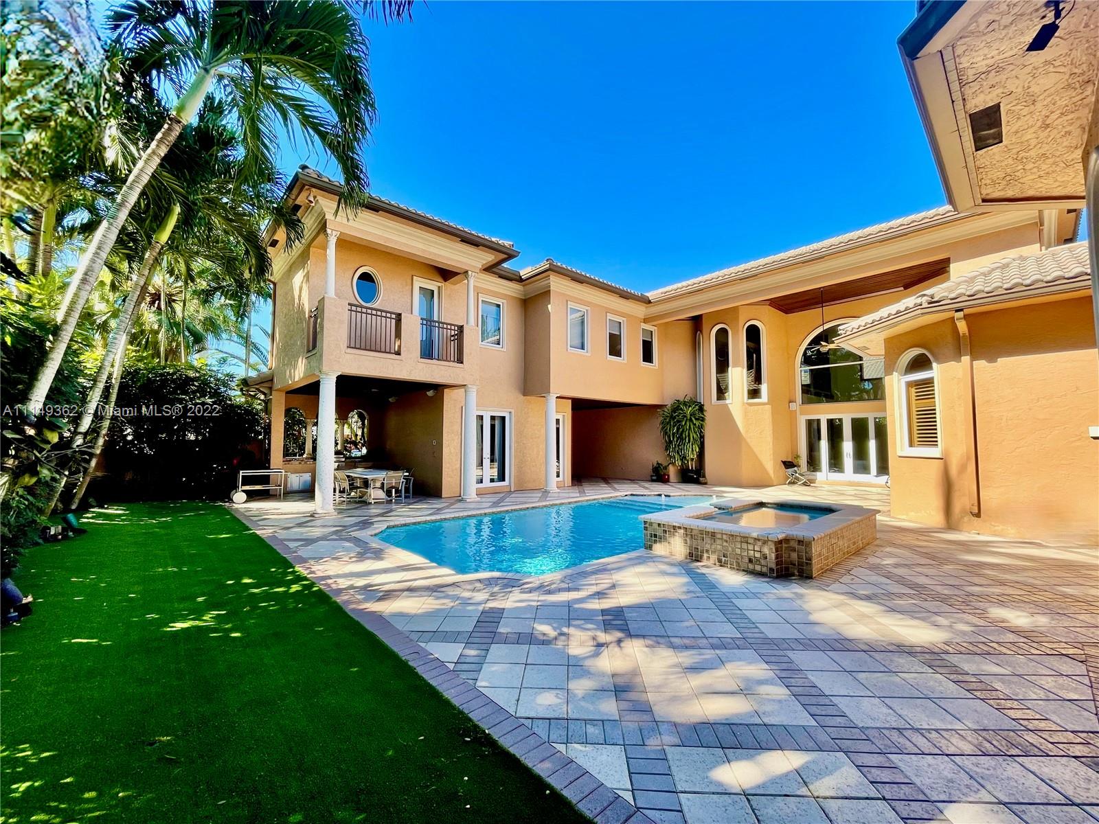 HAWKS LANDING/ENCLAVE - Residential