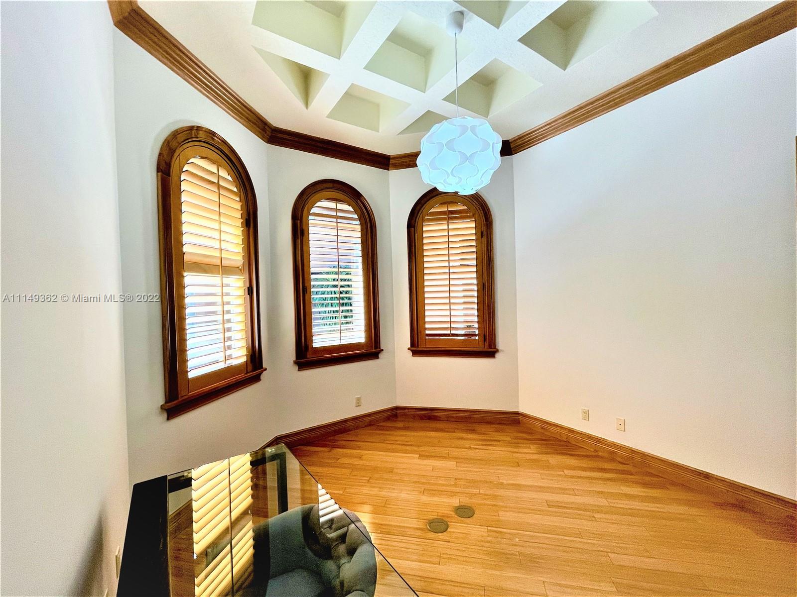 HAWKS LANDING/ENCLAVE - Residential
