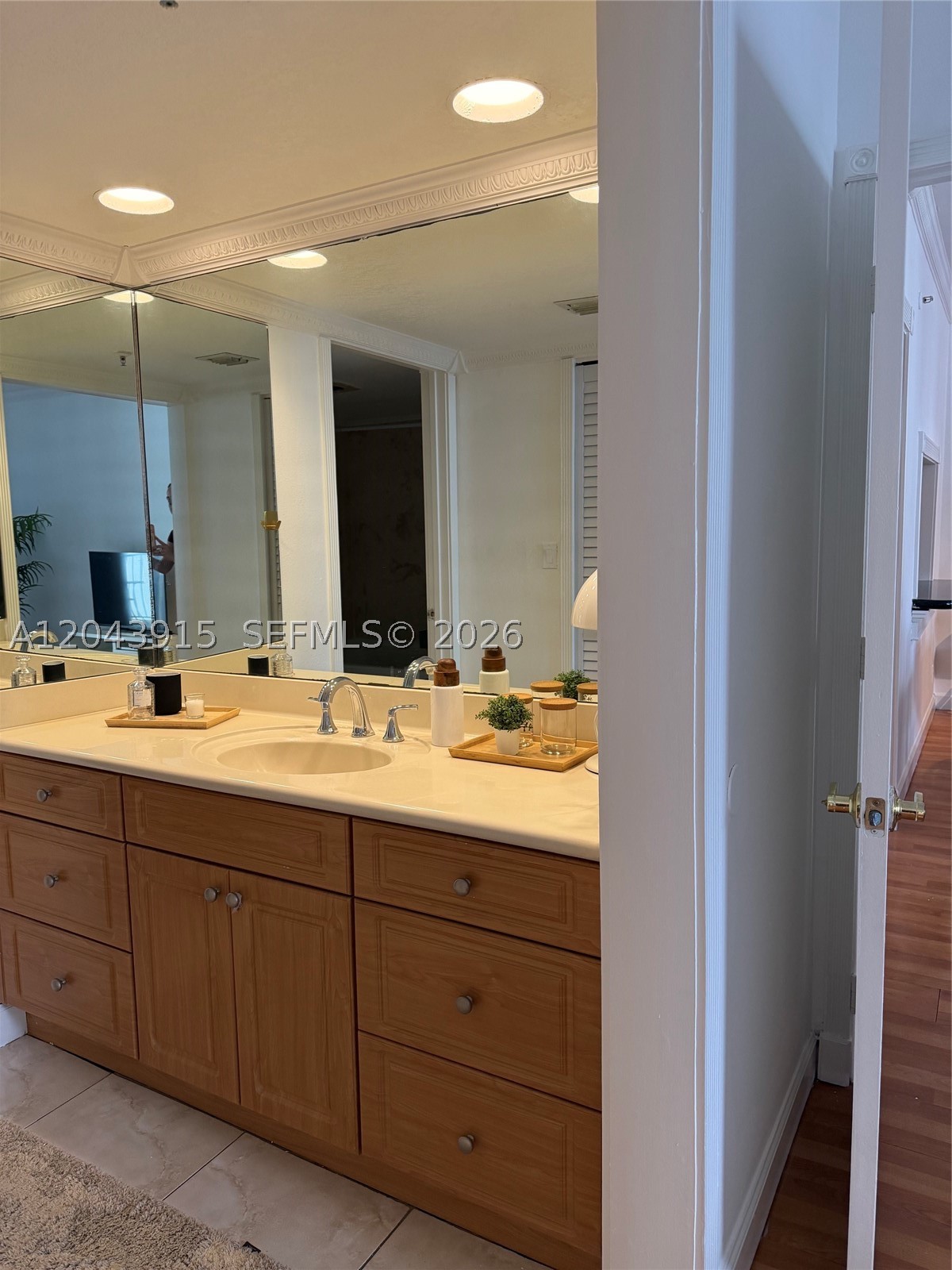 BRICKELL KEY ONE CONDO - Residential Lease