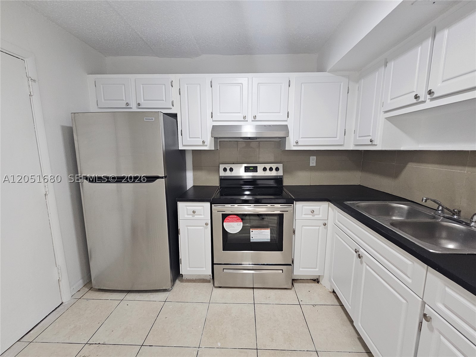 SUNSET HILLS I CONDO - Residential