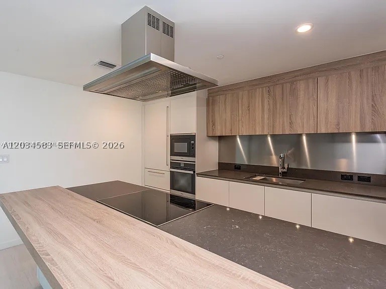 BRICKELL FLATIRON CONDO - Residential