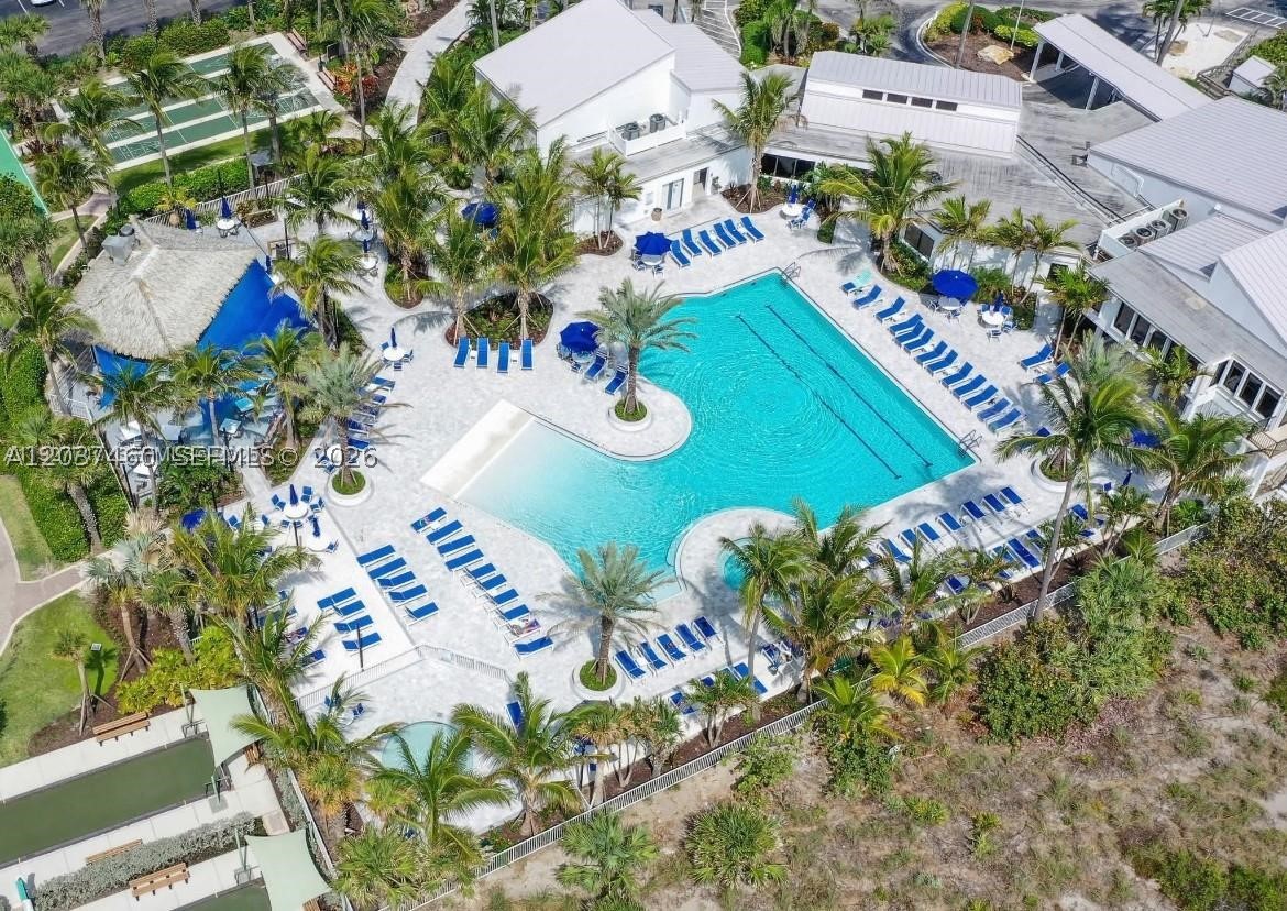 CATAMARAN LL CONDOMINIUM - Residential