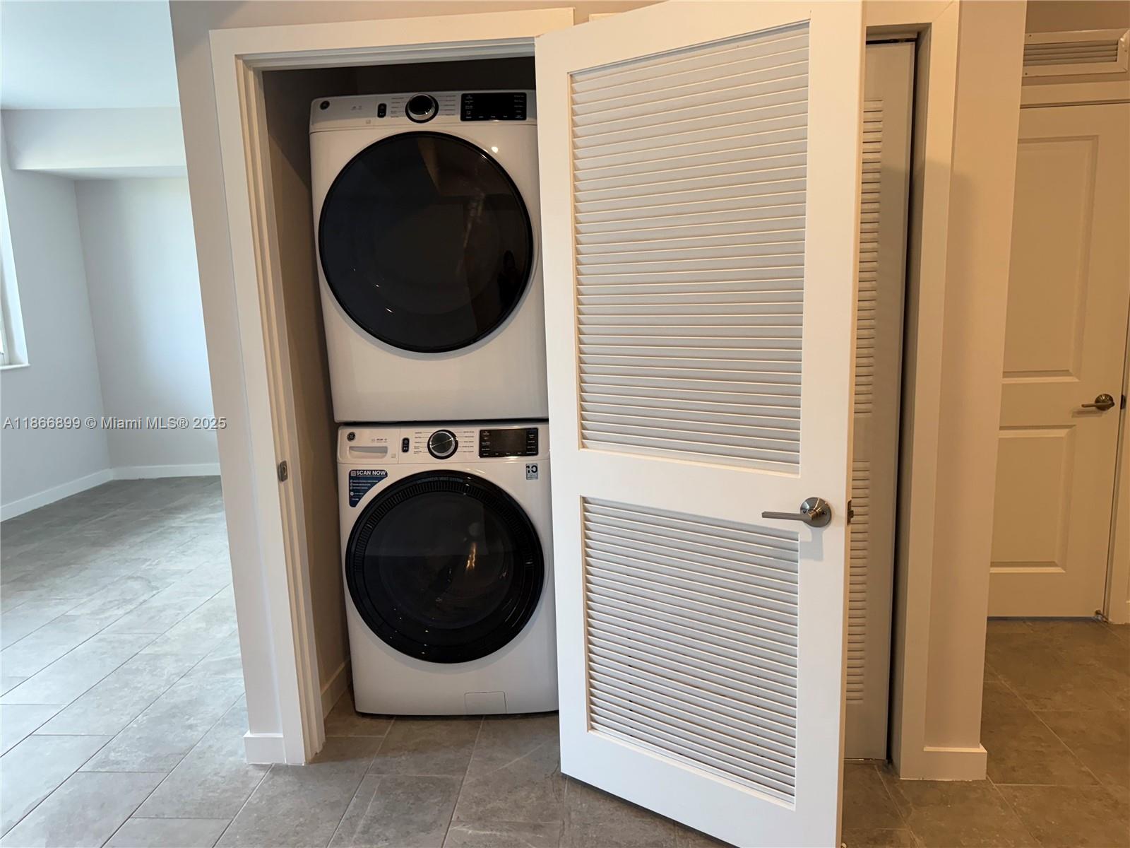 2275 W STATE ROAD 84 PLAT - Residential Lease