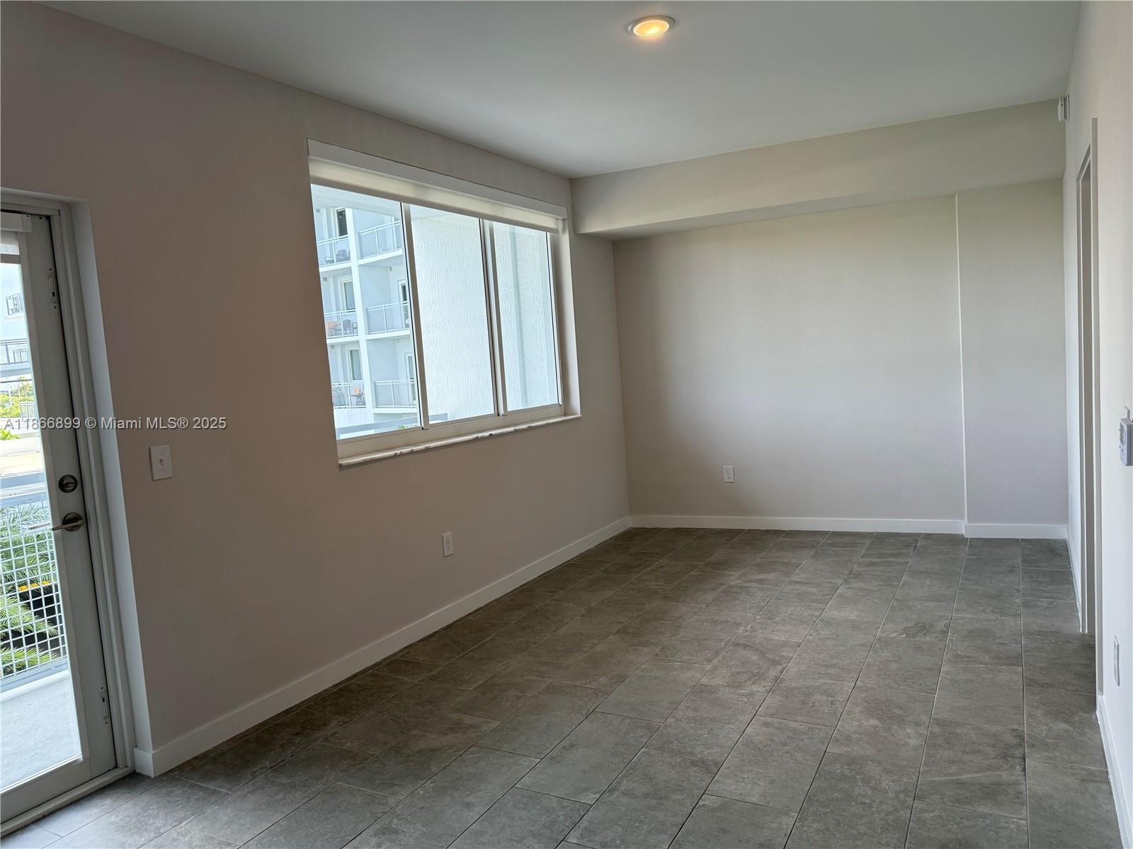 2275 W STATE ROAD 84 PLAT - Residential Lease