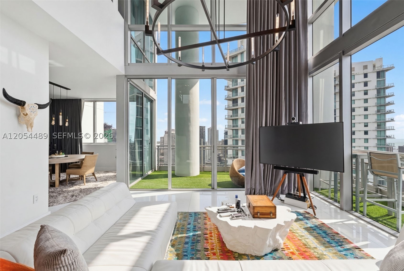 IVY CONDO - Residential