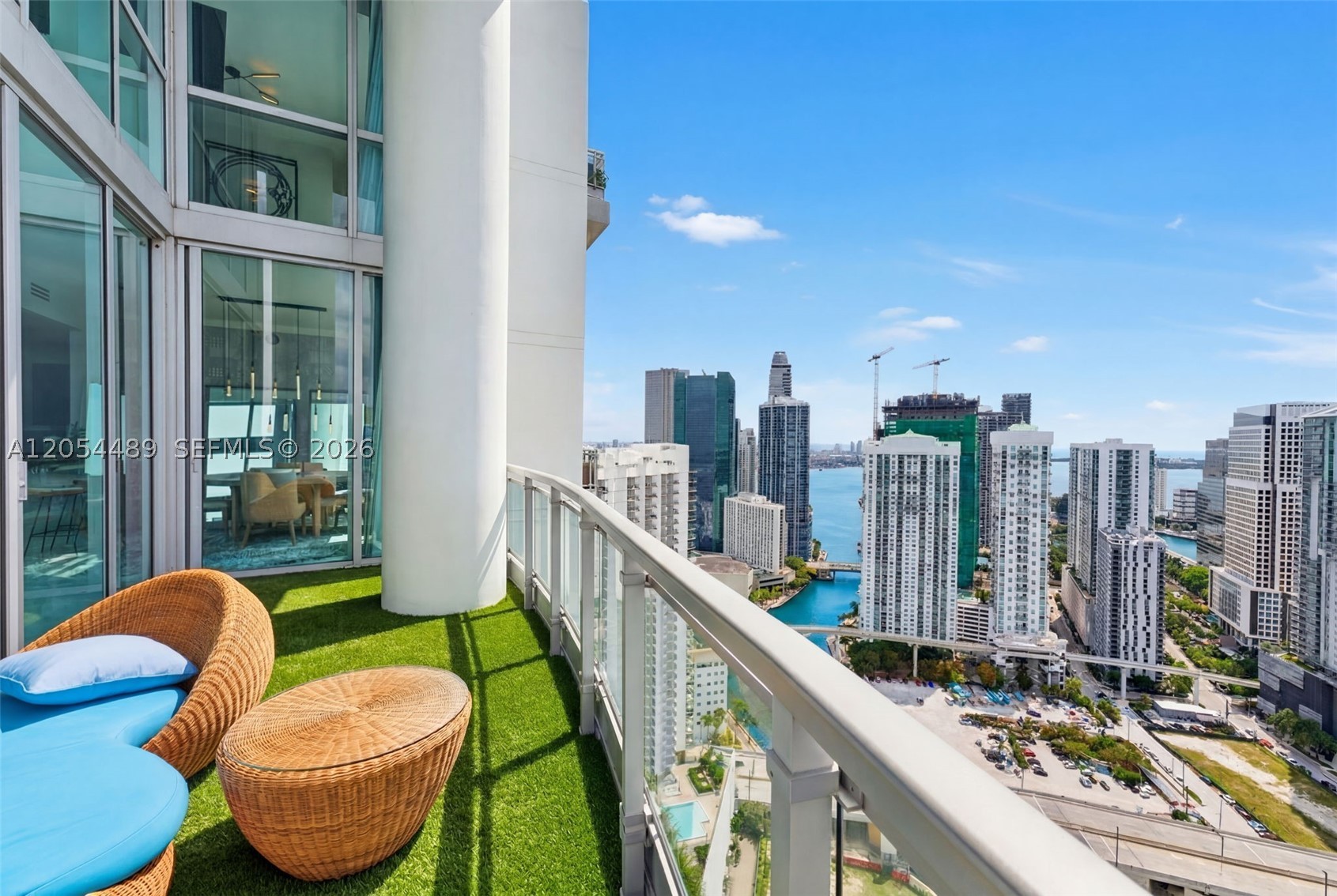 IVY CONDO - Residential