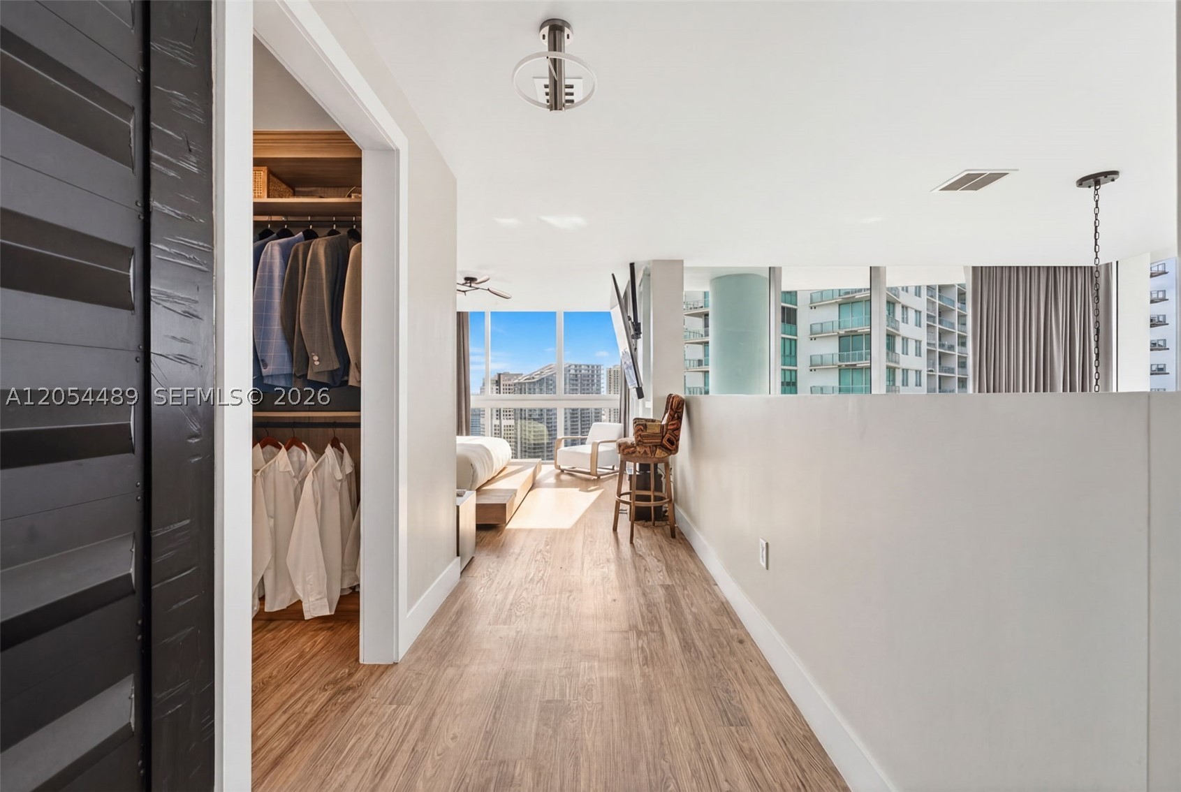 IVY CONDO - Residential
