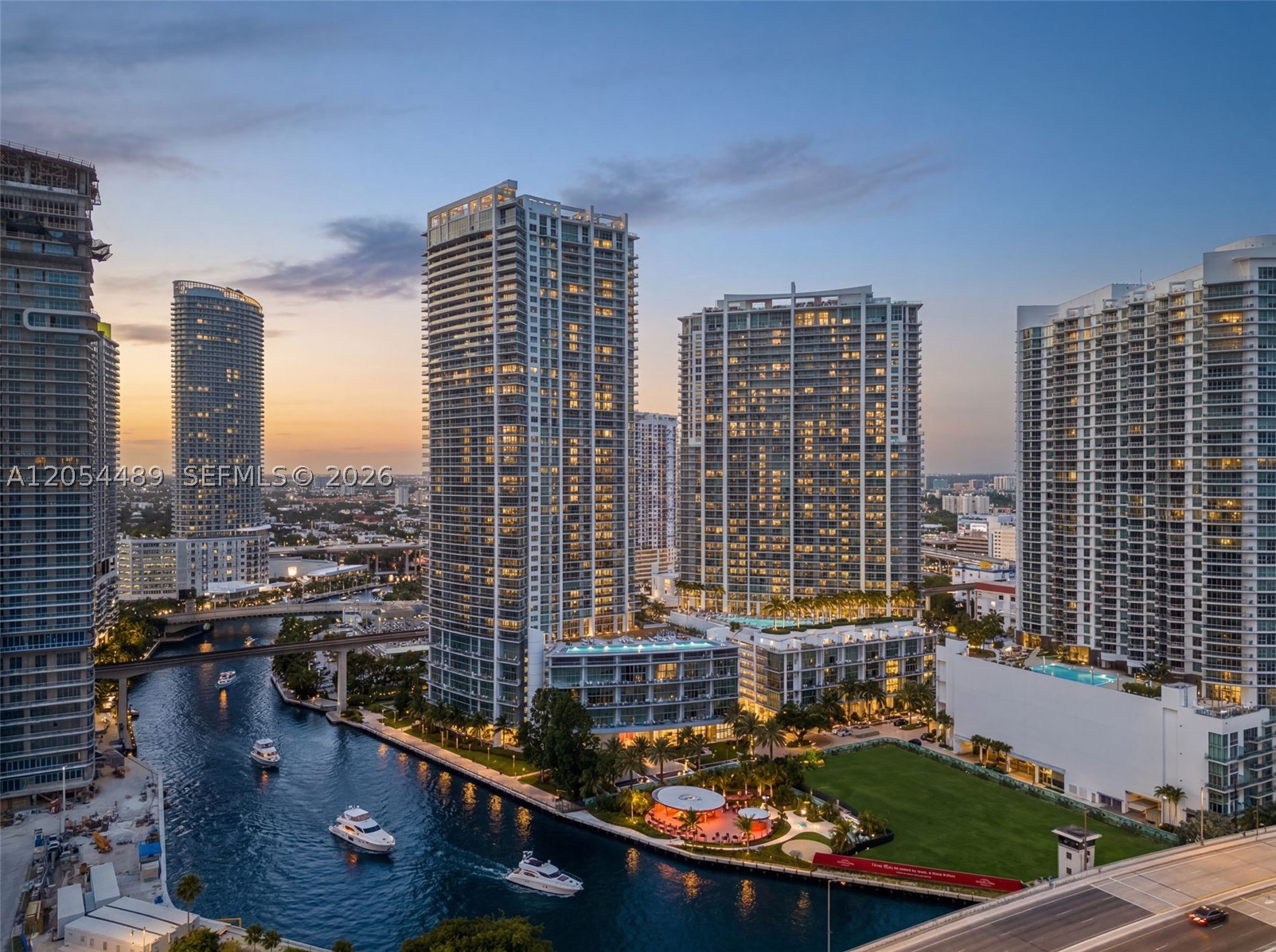 IVY CONDO - Residential
