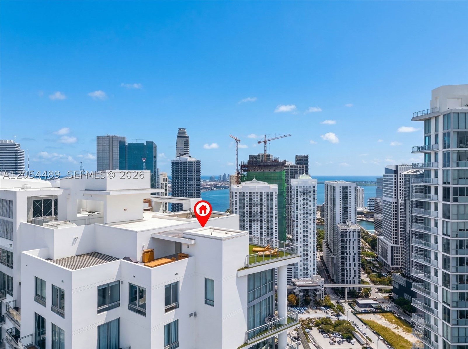 IVY CONDO - Residential