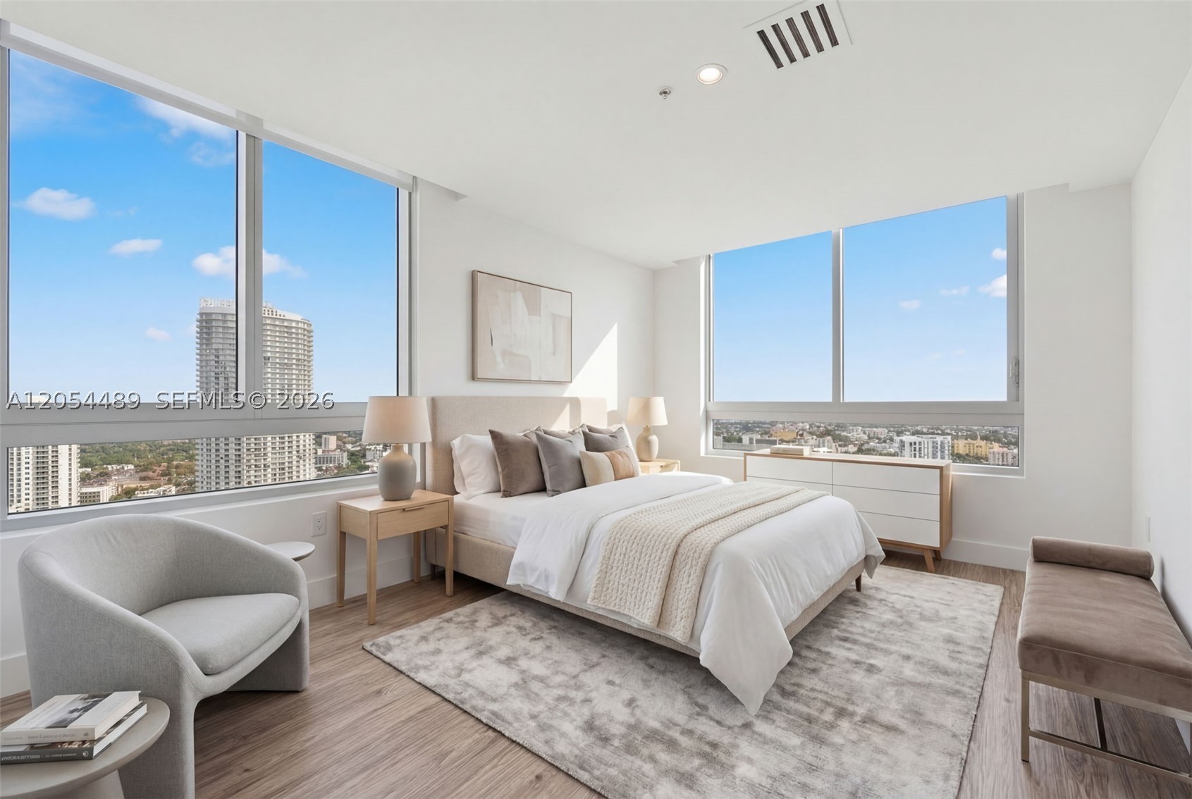IVY CONDO - Residential