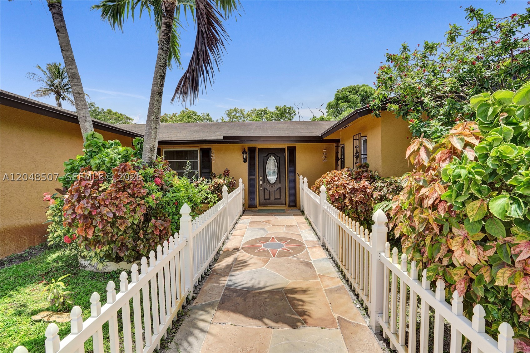BOCA TRAILS 2 - Residential