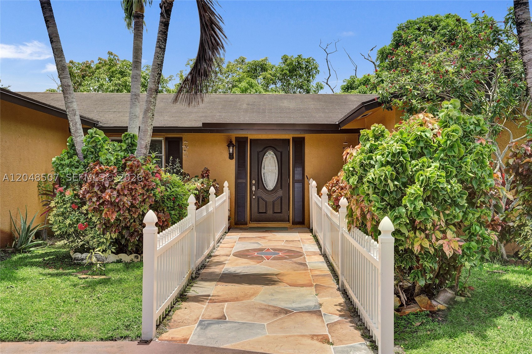 BOCA TRAILS 2 - Residential