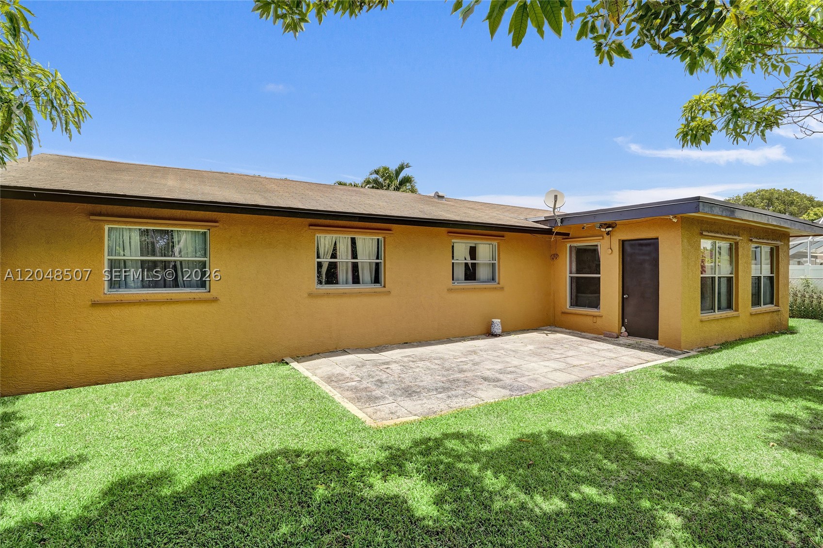 BOCA TRAILS 2 - Residential