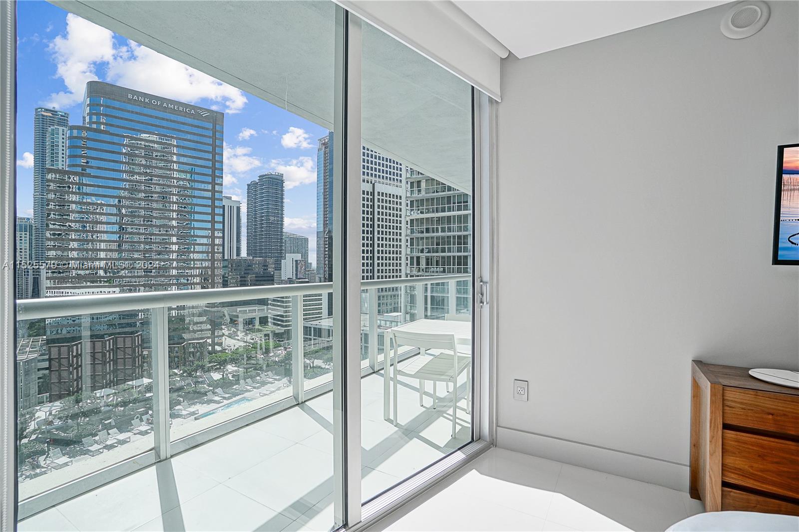 ICONBRICKELL CONDO NO 1 - Residential Lease