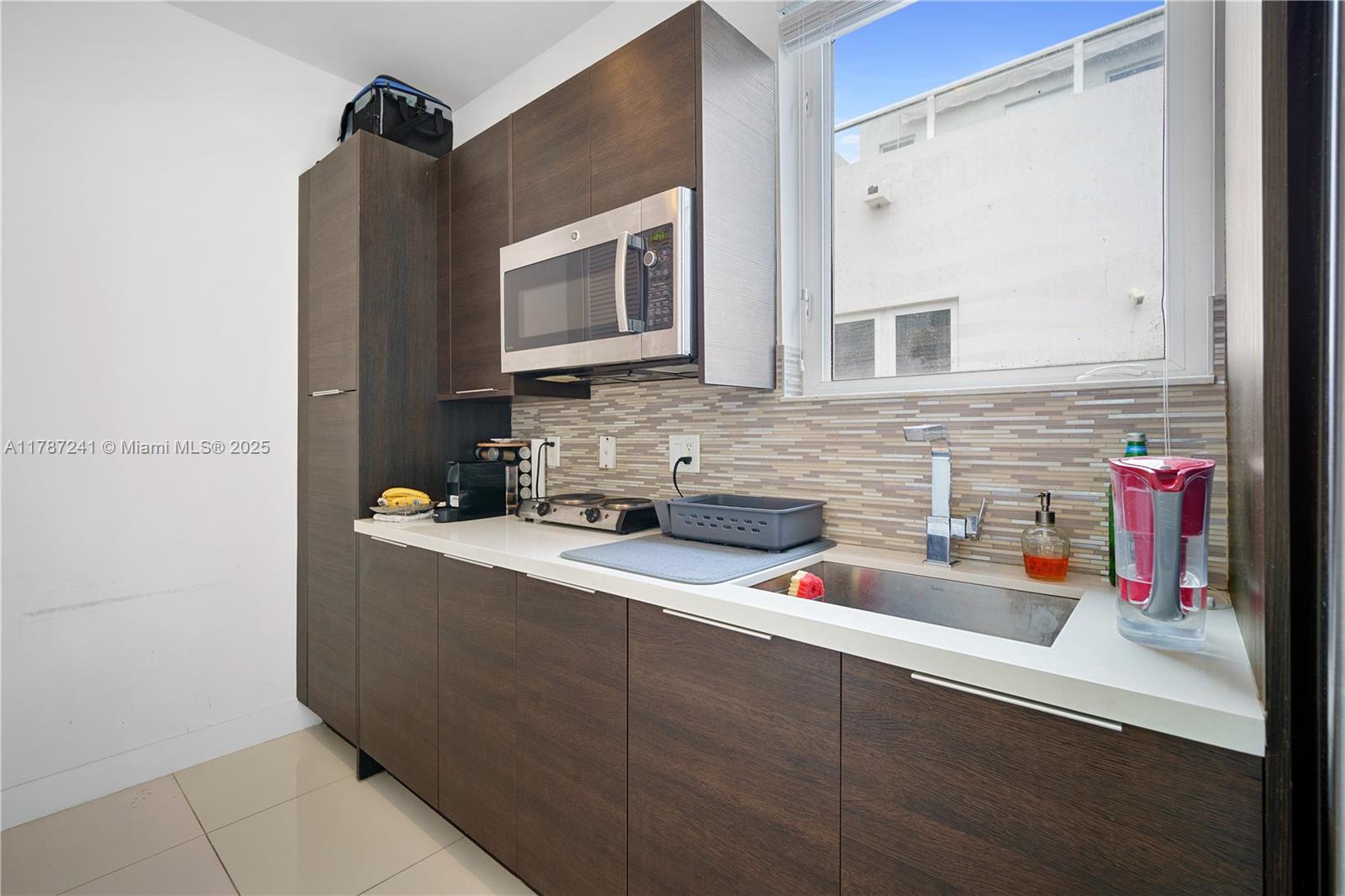 LANDMARK AT DORAL - Residential Lease
