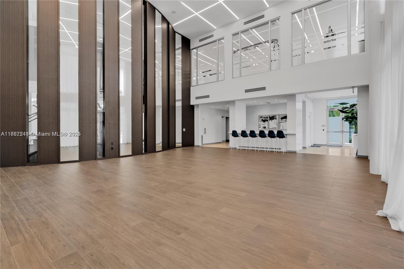 LANDMARK AT DORAL - Residential Lease