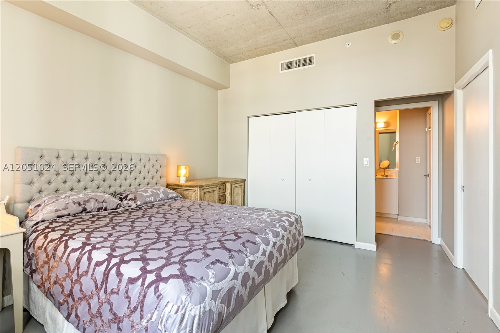THE LOFT DOWNTOWN II COND - Residential Lease