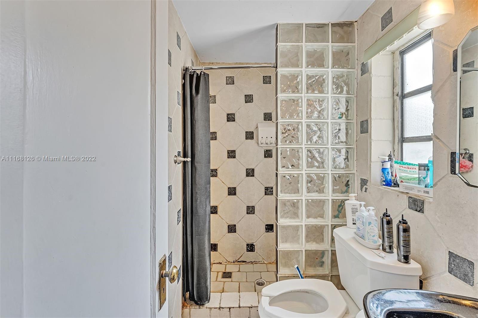 AMD PLAT OF SUNSET LAKE S - Residential