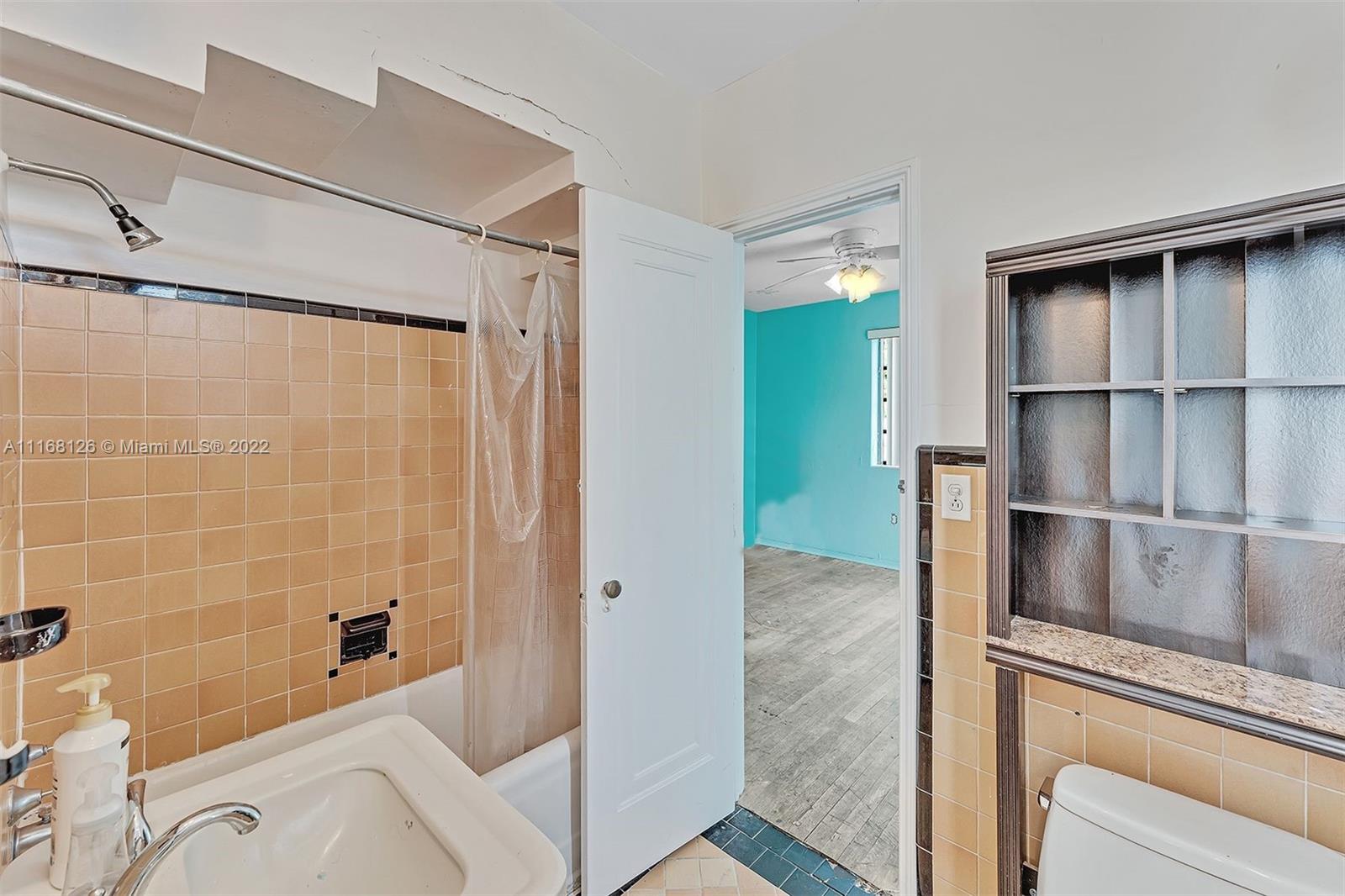 AMD PLAT OF SUNSET LAKE S - Residential