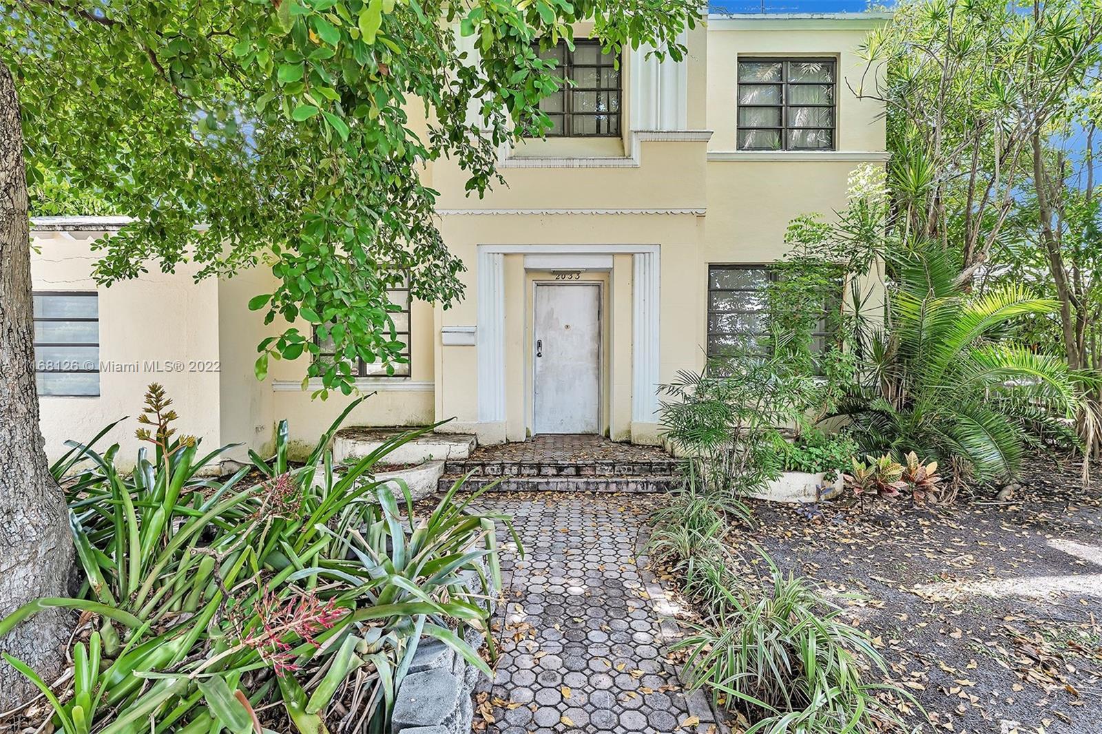 ATTENTION DEVELOPERS! Rare opportunity on North Bay Road surrounded by luxury estates.  Walking distance to Sunset Harbor and Miami Beach Golf Course. Close to houses of worship and Lincoln Road. My research indicates zoned to build up to 3600 square feet with a view of the golf course from your new project.  Current owner uses 2800 ft of living area. Property is being sold as-is.