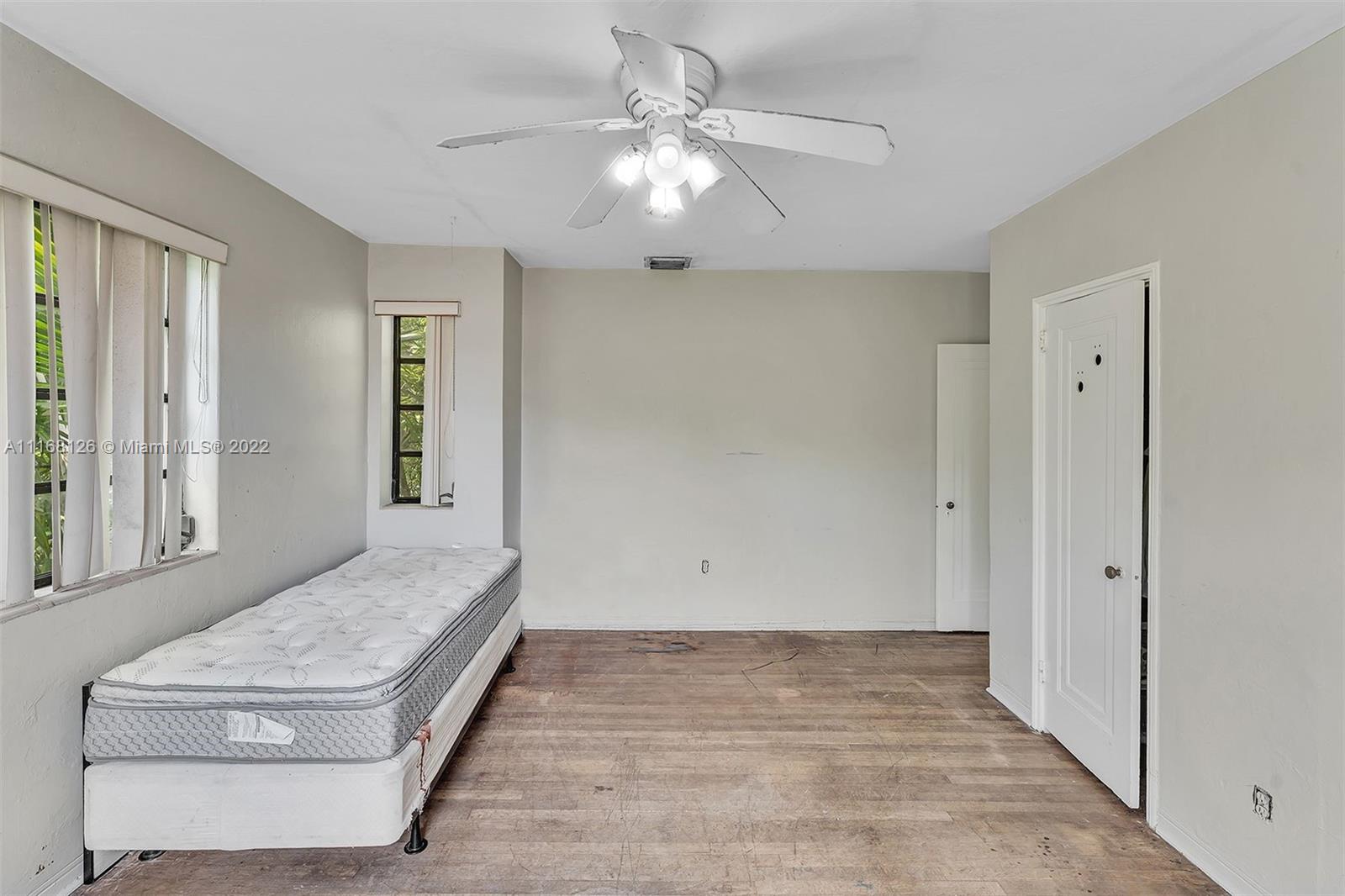 AMD PLAT OF SUNSET LAKE S - Residential