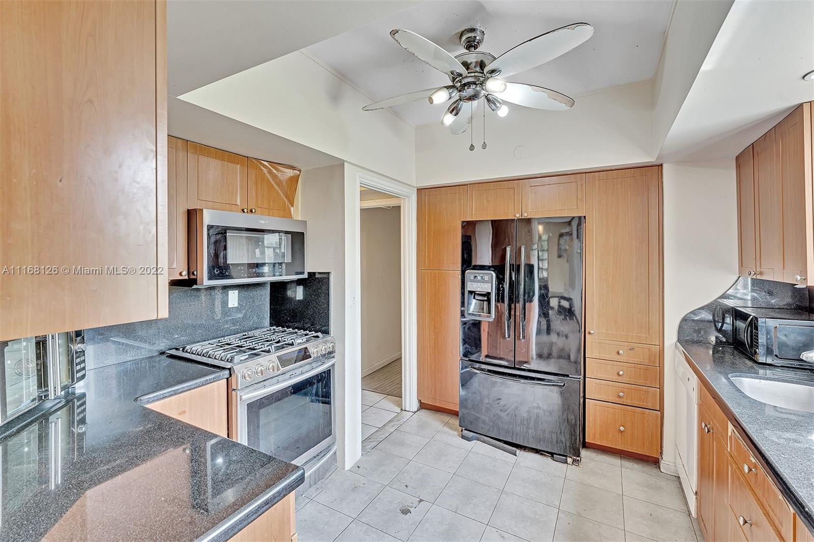 AMD PLAT OF SUNSET LAKE S - Residential