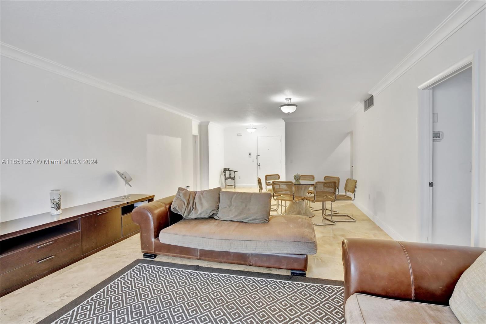 BALMORAL CONDO - Residential
