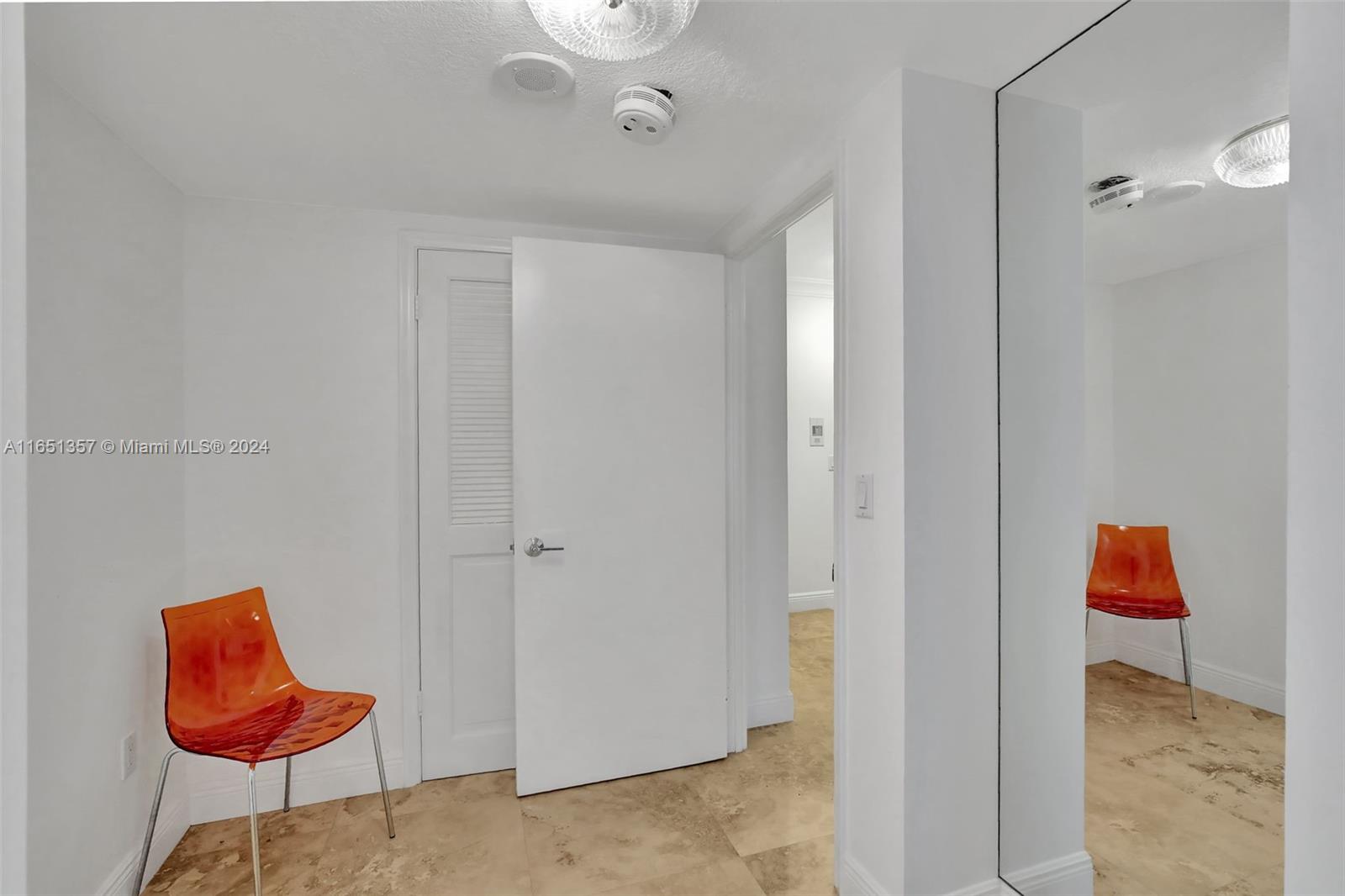 BALMORAL CONDO - Residential