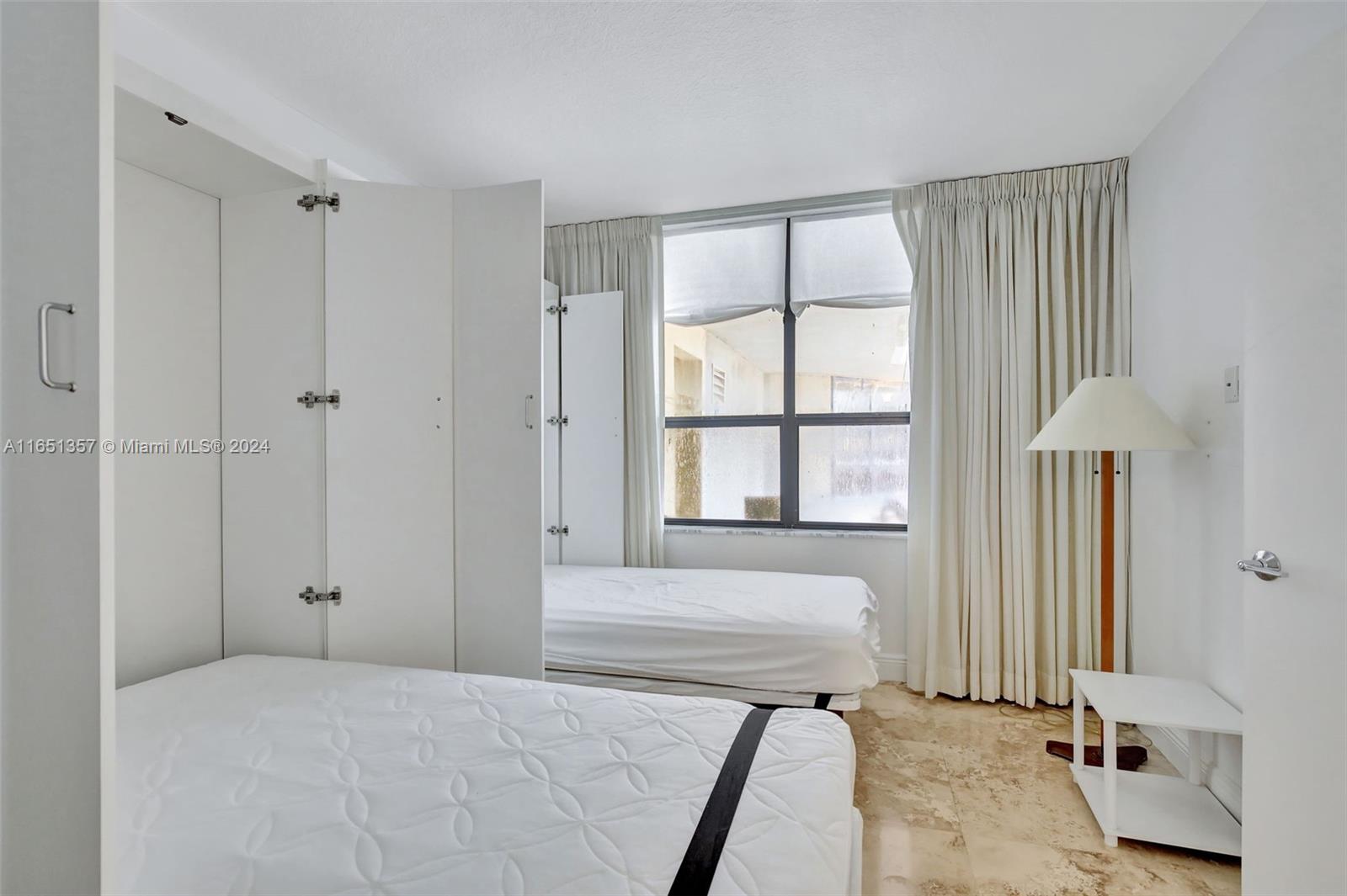 BALMORAL CONDO - Residential