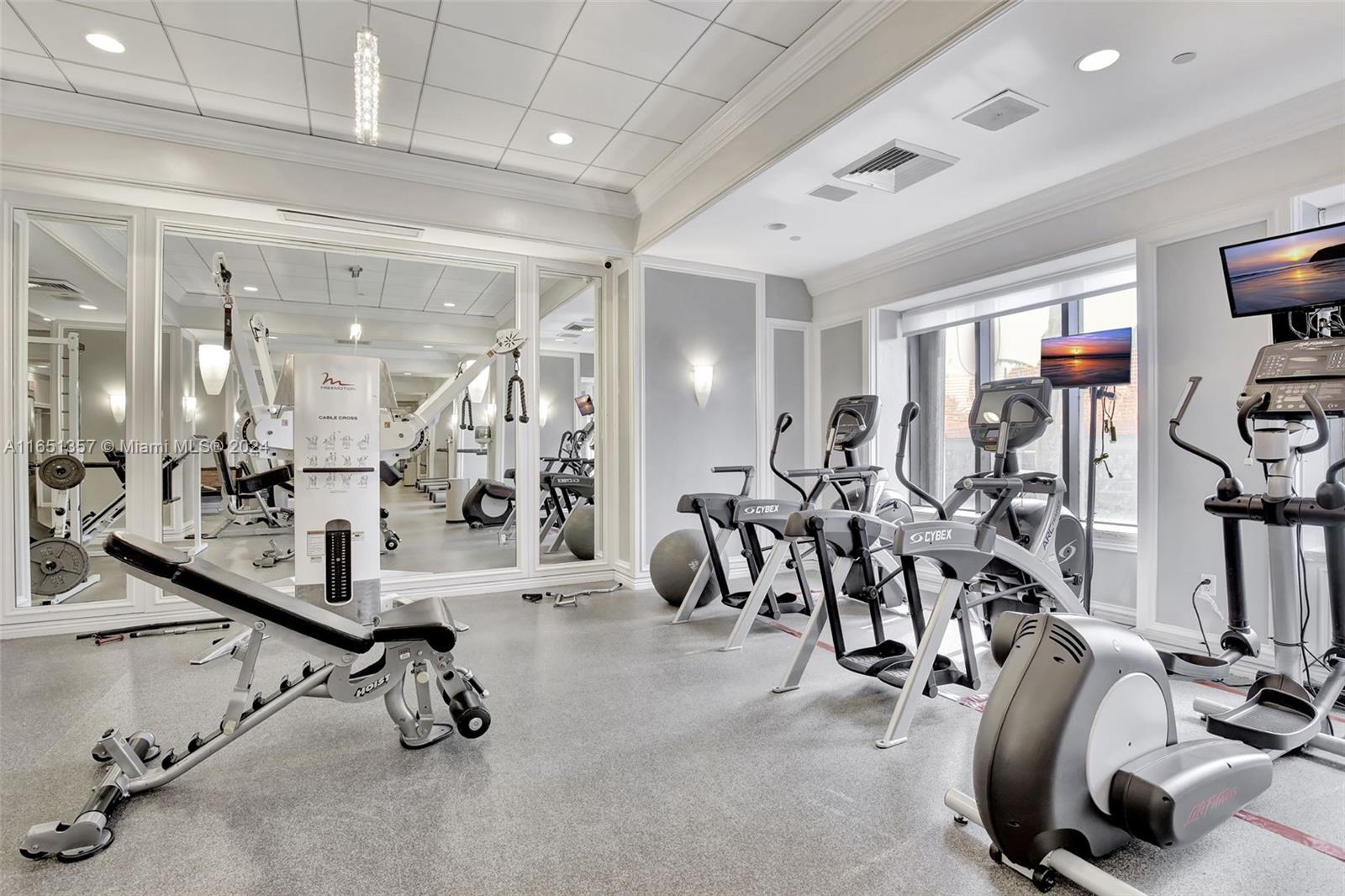 BALMORAL CONDO - Residential