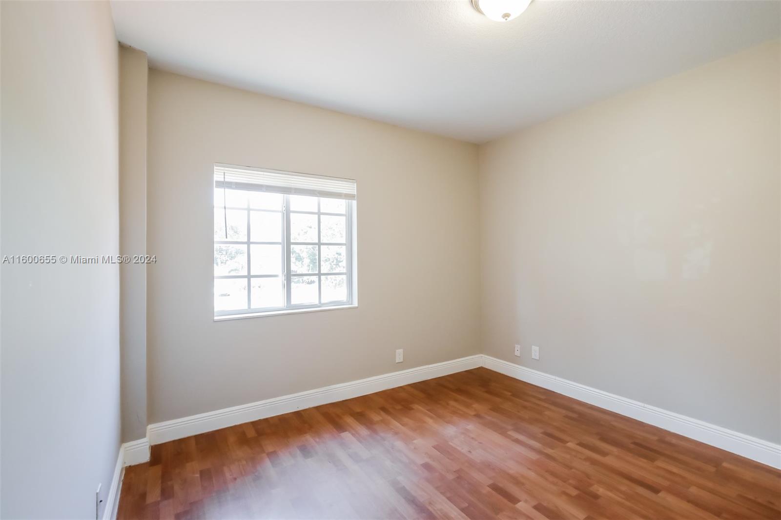 HOLLYWOOD BEACH GARDENS - Residential Lease