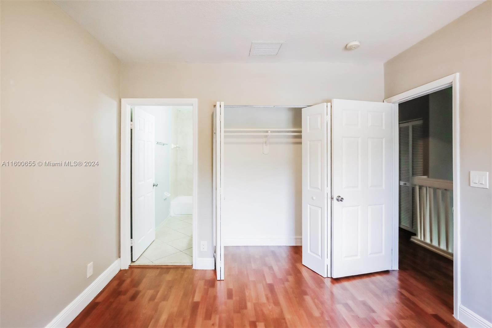 HOLLYWOOD BEACH GARDENS - Residential Lease