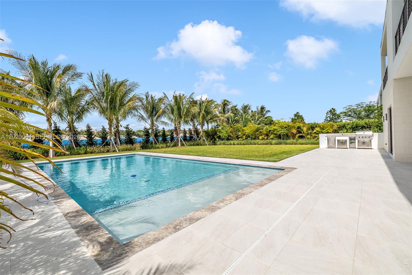WESTON ESTATES - Residential