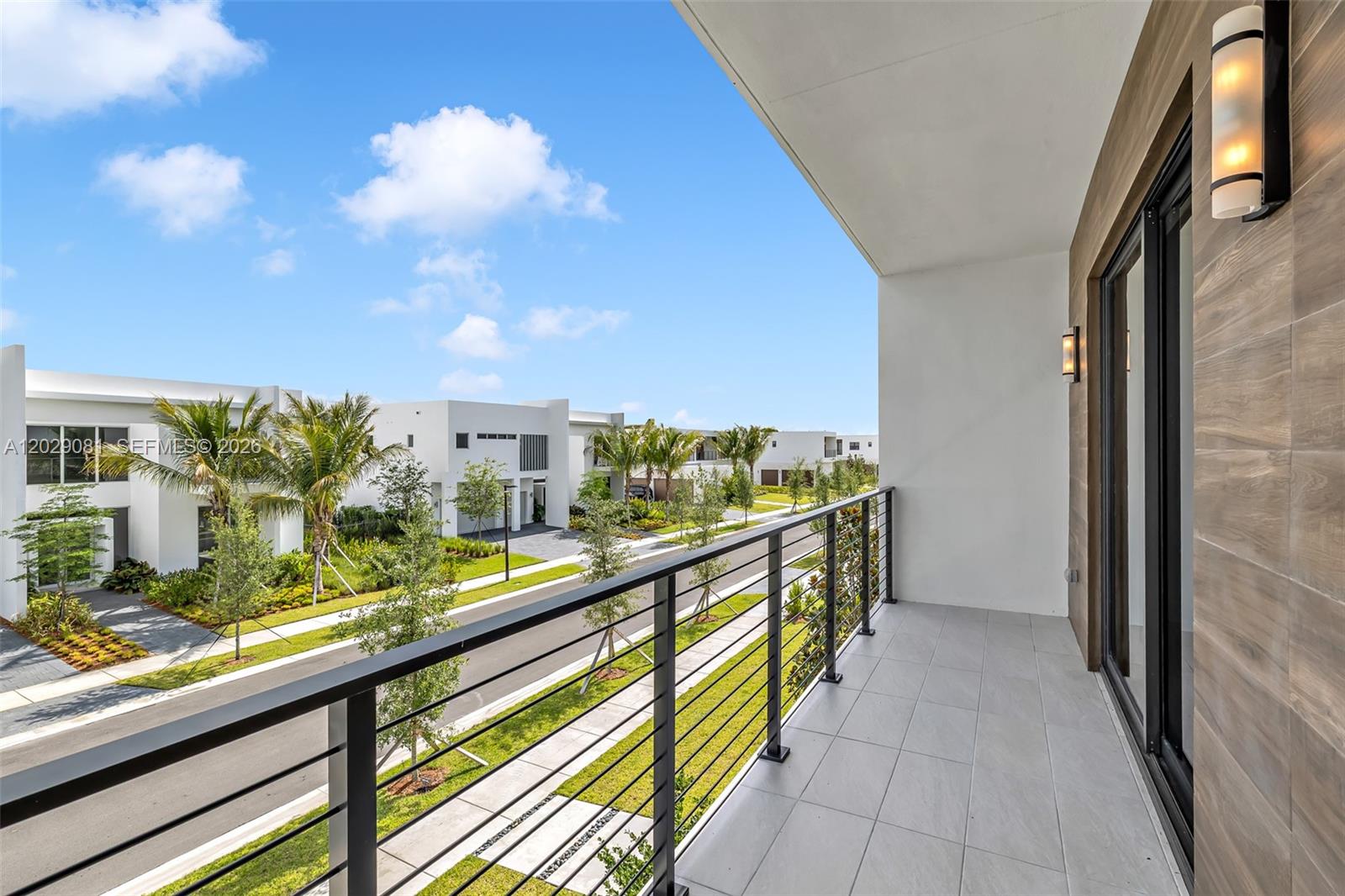 WESTON ESTATES - Residential