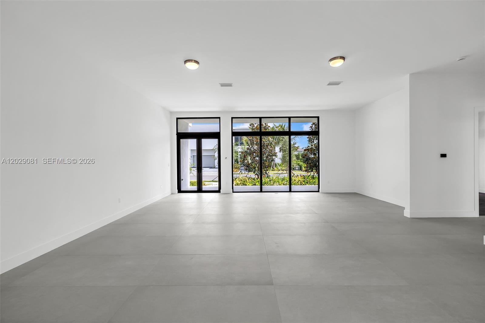 WESTON ESTATES - Residential
