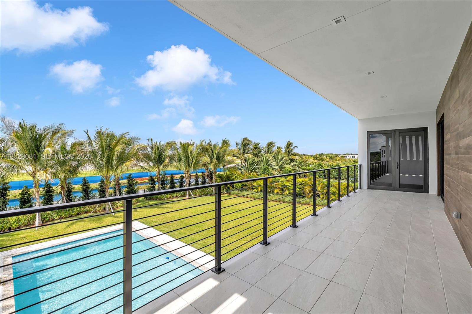 WESTON ESTATES - Residential