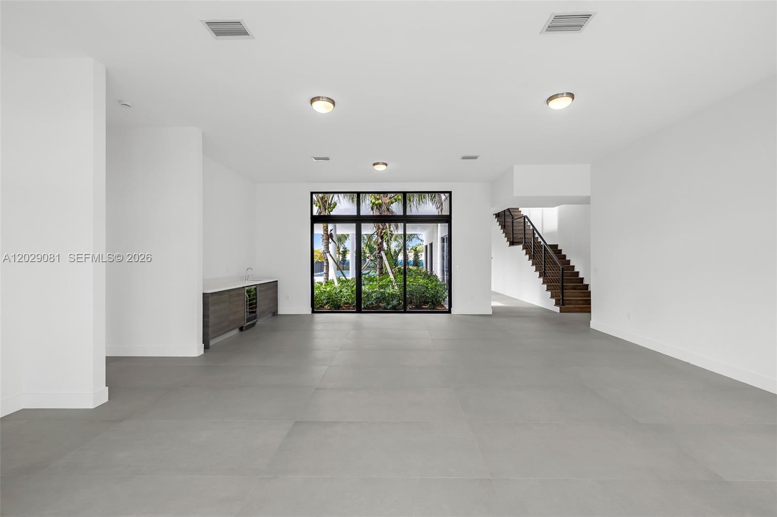 WESTON ESTATES - Residential