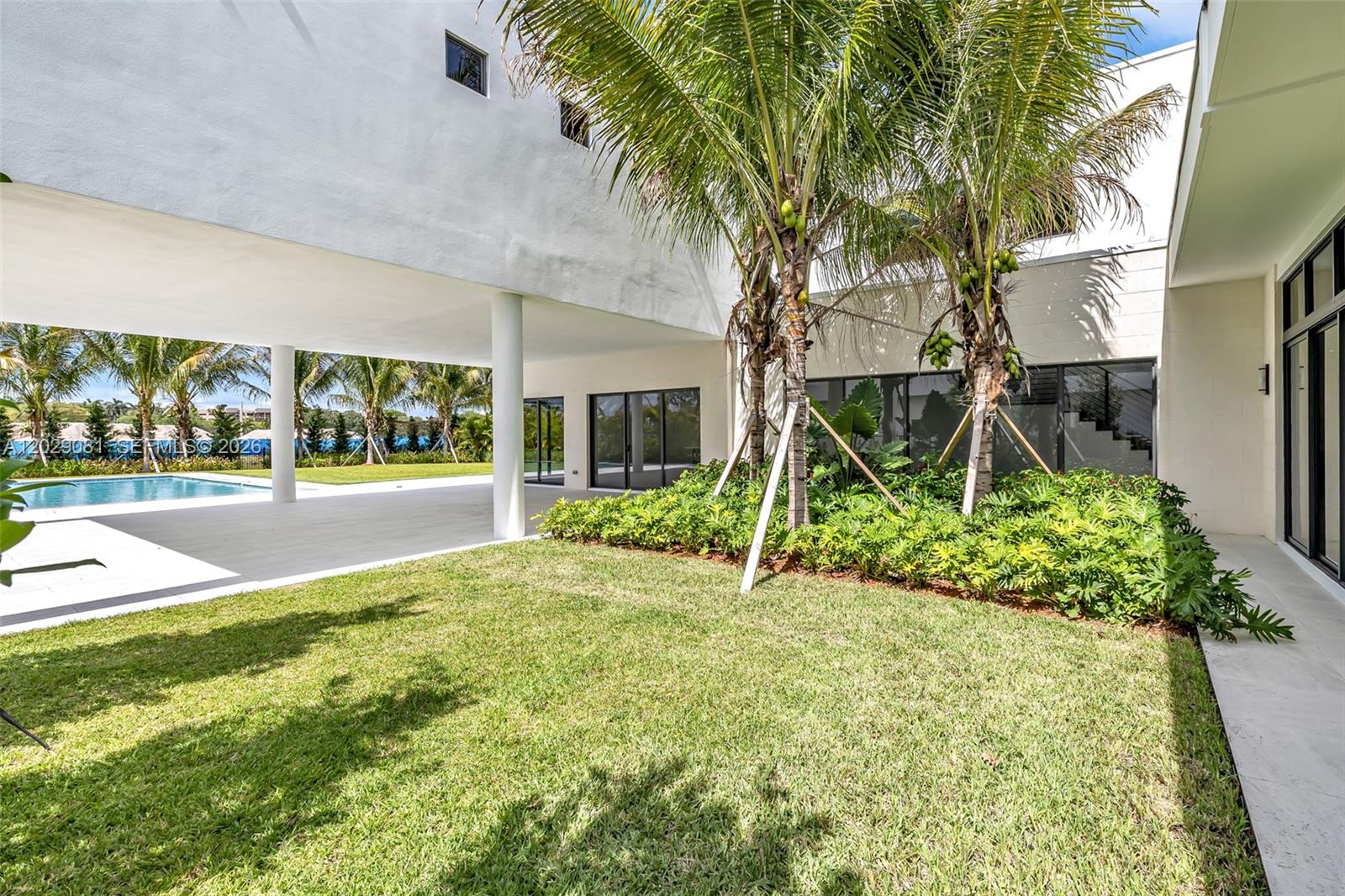 WESTON ESTATES - Residential