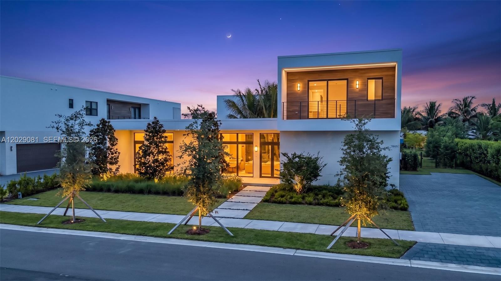 WESTON ESTATES - Residential