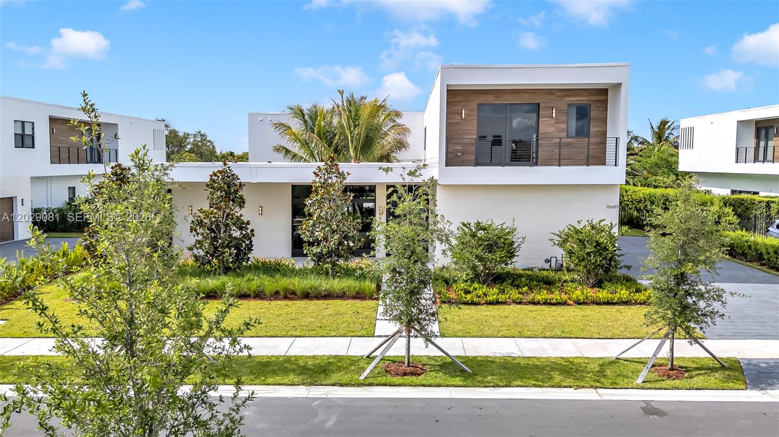 WESTON ESTATES - Residential