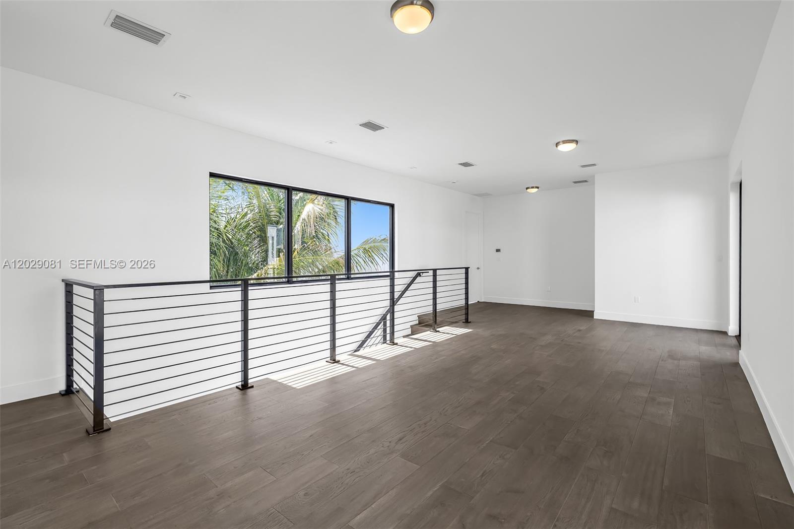 WESTON ESTATES - Residential