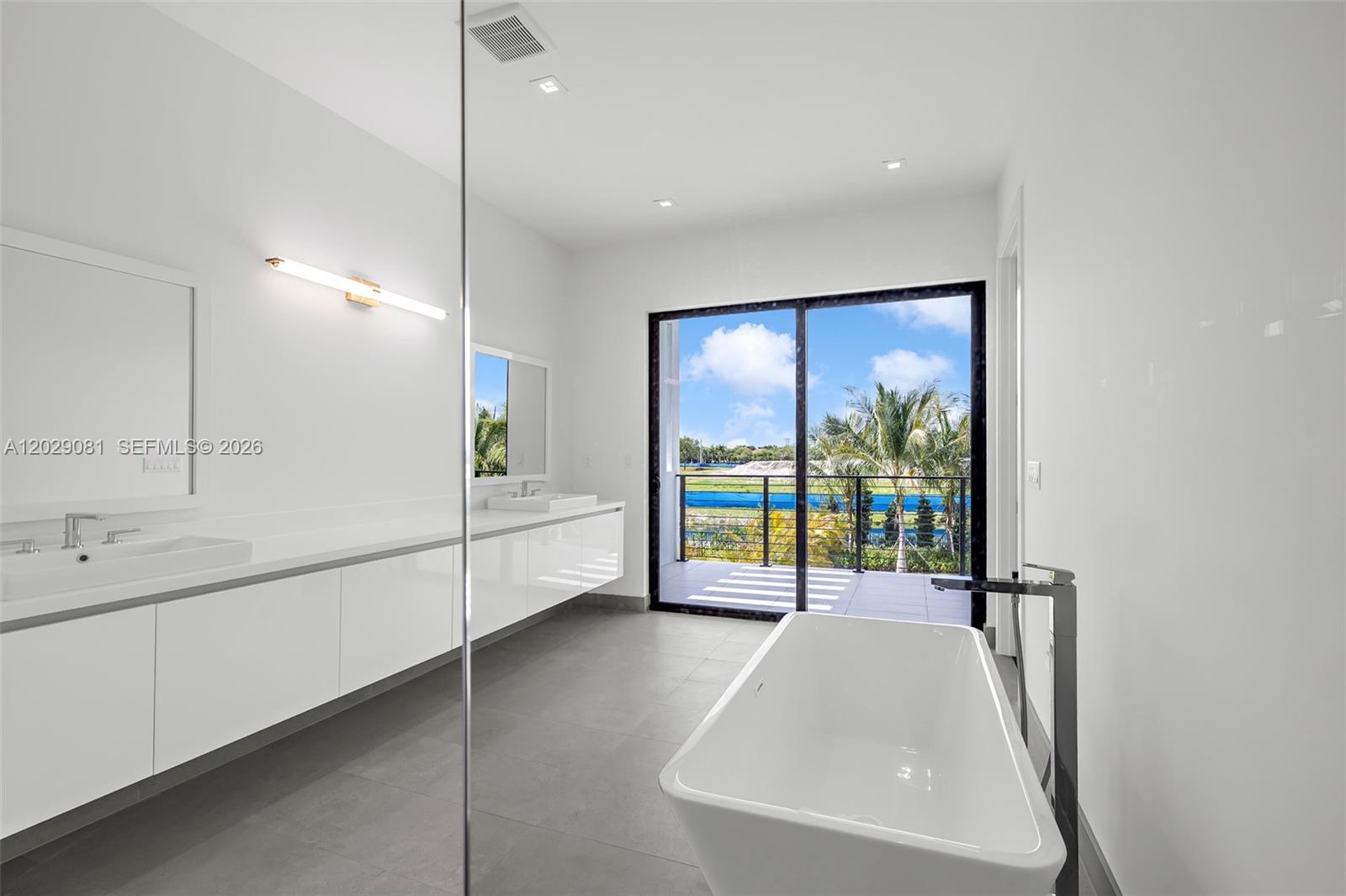 WESTON ESTATES - Residential