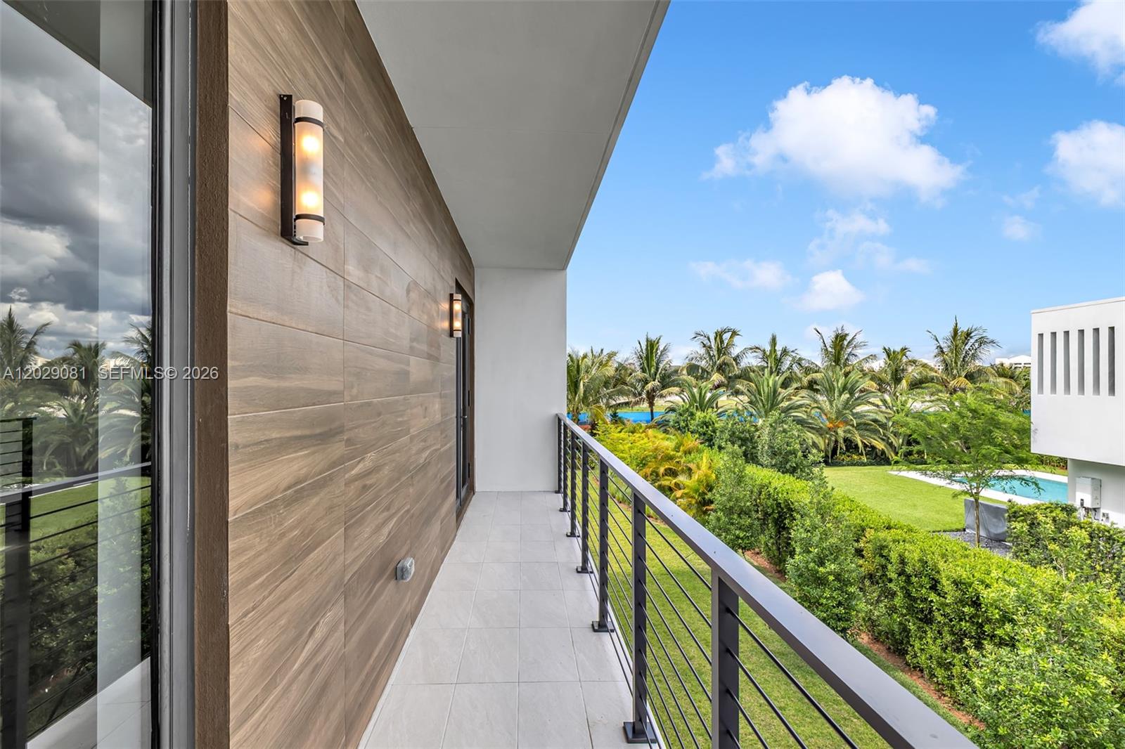 WESTON ESTATES - Residential