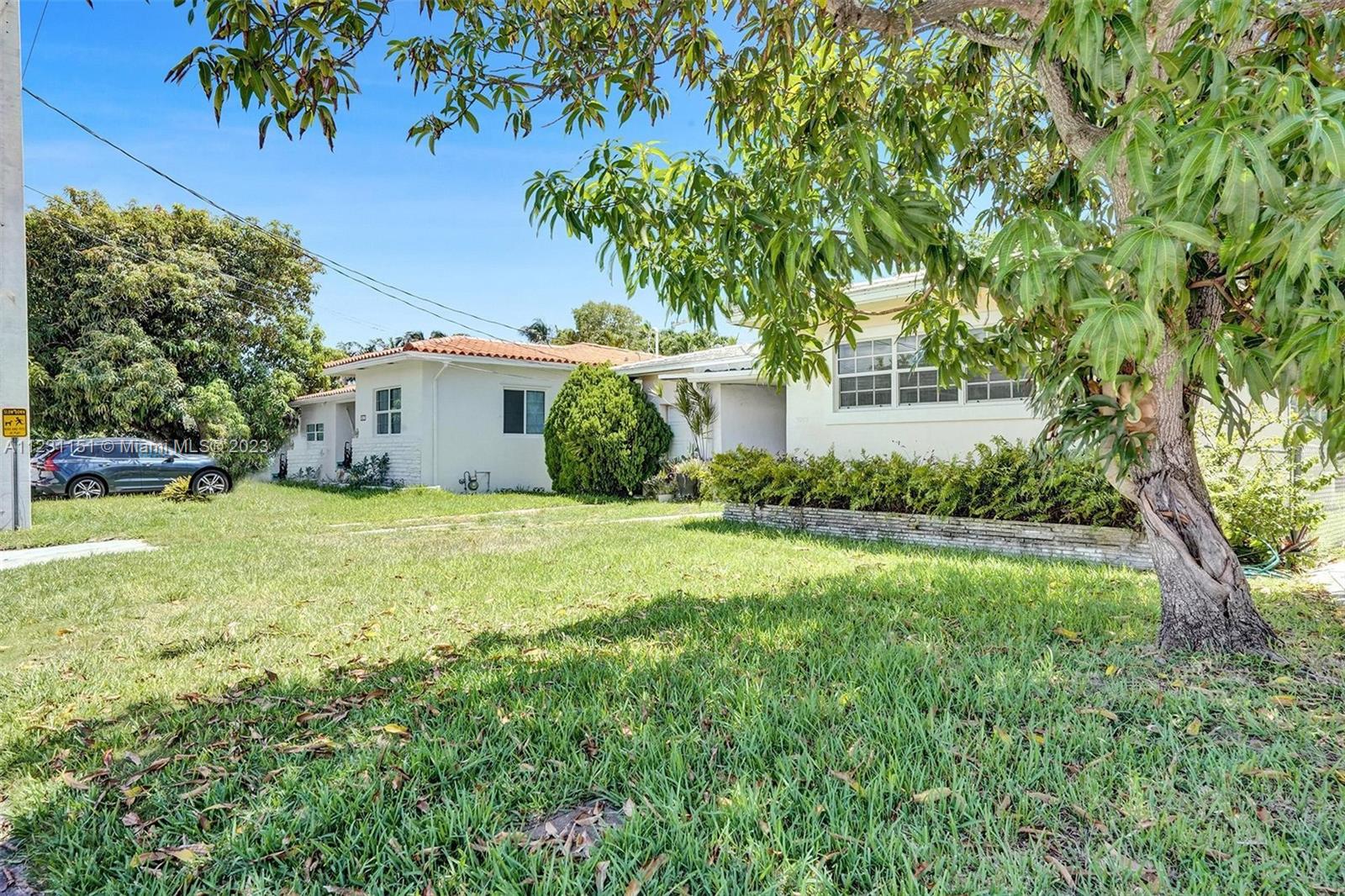 ALTOS DEL MAR NO 4 - Residential