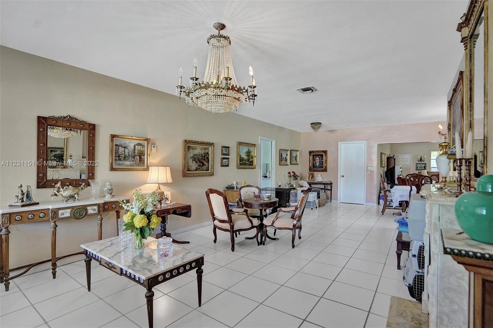 ALTOS DEL MAR NO 4 - Residential
