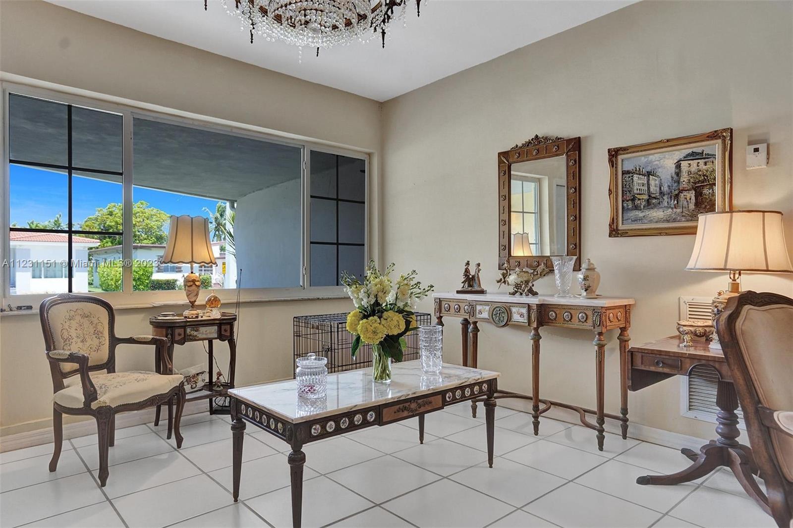 ALTOS DEL MAR NO 4 - Residential