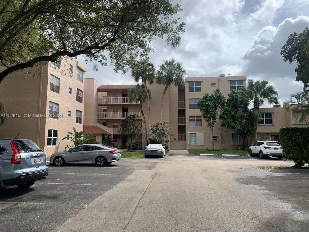 LIVE OAK CONDO ELEVEN - Residential Lease