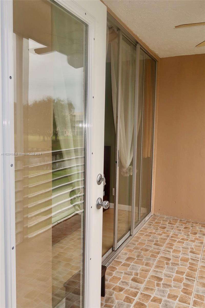 LIVE OAK CONDO ELEVEN - Residential Lease